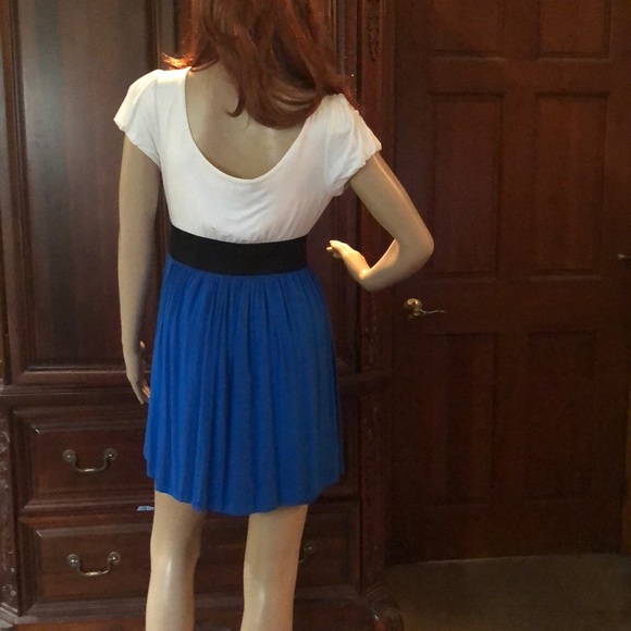 Blue and white mini dress - Picture 3 of 4